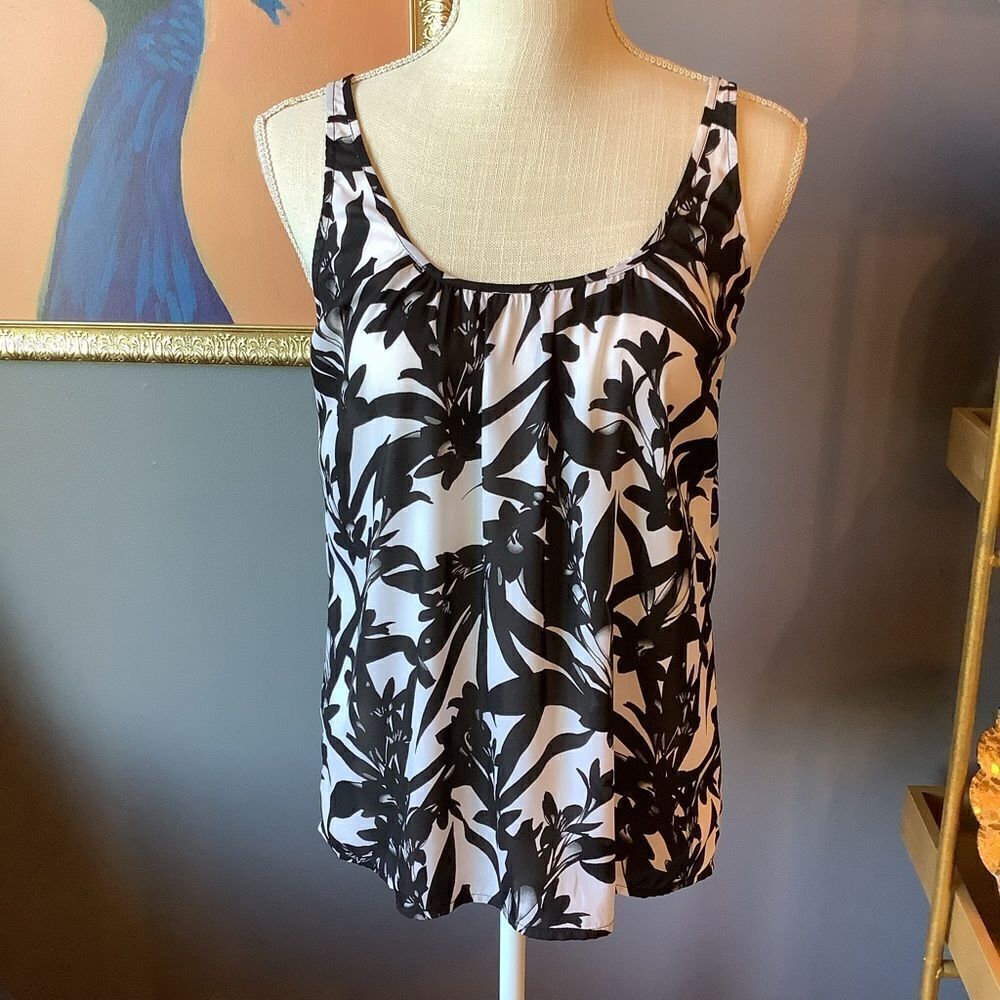 BB Dakota Black and White‎ Tank Blouse  ❤️